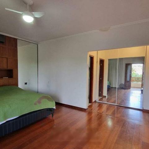 Casa de condomínio à venda com 570m², 5 quartos e 6 vagas