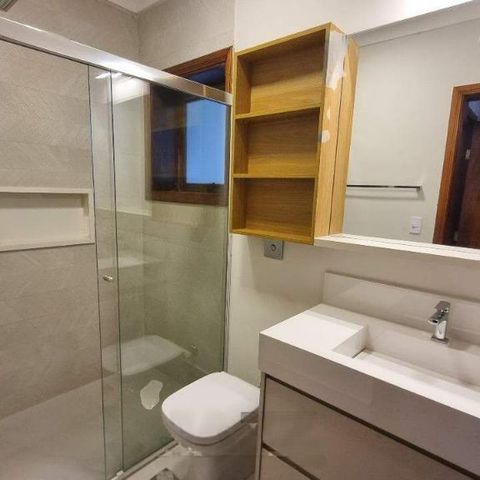 Casa de condomínio à venda com 570m², 5 quartos e 6 vagas