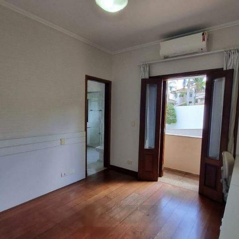Casa de condomínio à venda com 570m², 5 quartos e 6 vagas