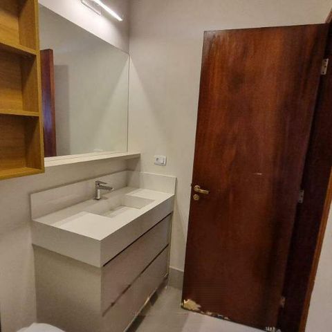 Casa de condomínio à venda com 570m², 5 quartos e 6 vagas