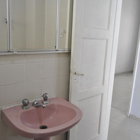 Apartamento para alugar com 50m², 2 quartos e sem vagaBanheiro