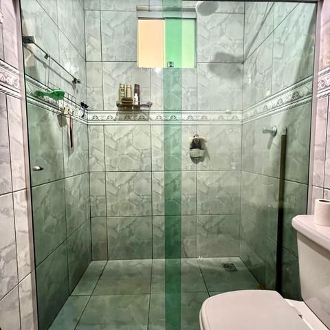 Casa à venda com 180m², 4 quartos e 4 vagas Casa à venda com 180m², 4 quartos e 4 vagasBanheiro Social 2