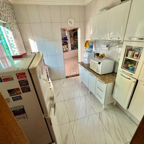 Casa à venda com 180m², 4 quartos e 4 vagas Casa à venda com 180m², 4 quartos e 4 vagasCozinha