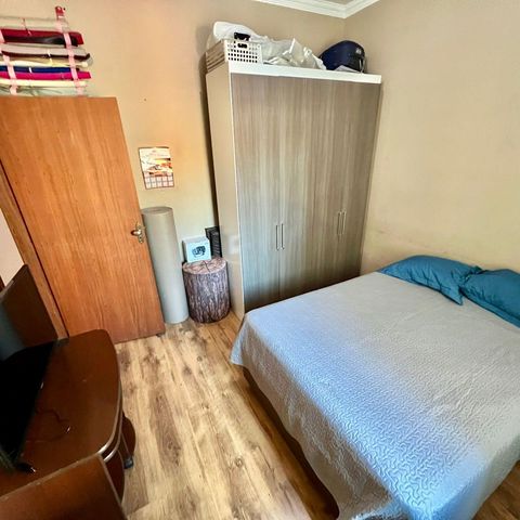 Casa à venda com 180m², 4 quartos e 4 vagas Casa à venda com 180m², 4 quartos e 4 vagasQuarto 2
