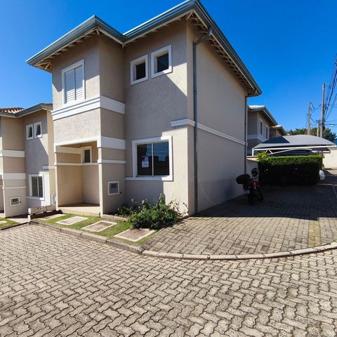 Casa de condomínio à venda com 90m², 3 quartos e 2 vagas Casa de condomínio à venda com 90m², 3 quartos e 2 vagasFachada do bloco