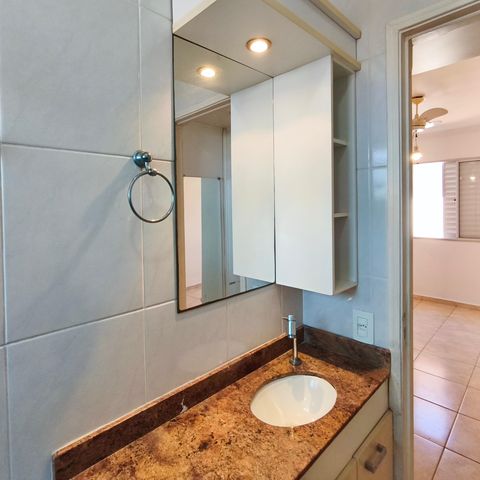 Casa de condomínio à venda com 90m², 3 quartos e 2 vagas Casa de condomínio à venda com 90m², 3 quartos e 2 vagasBanheiro Suíte