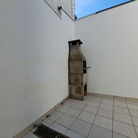 Casa à venda com 184m², 3 quartos e 2 vagas