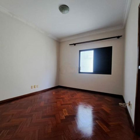 Casa à venda com 184m², 3 quartos e 2 vagas