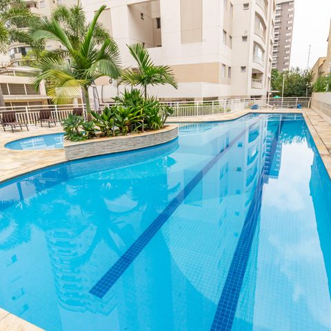 Apartamento para alugar com 126m², 3 quartos e 2 vagas Apartamento para alugar com 126m², 3 quartos e 2 vagasÁrea comum - Piscina