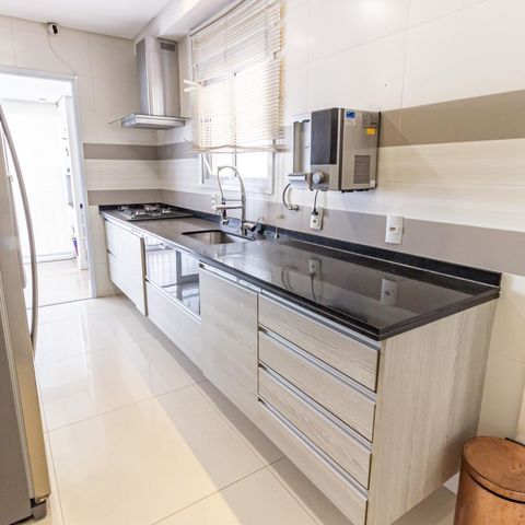 Apartamento para alugar com 126m², 3 quartos e 2 vagas Apartamento para alugar com 126m², 3 quartos e 2 vagasCozinha