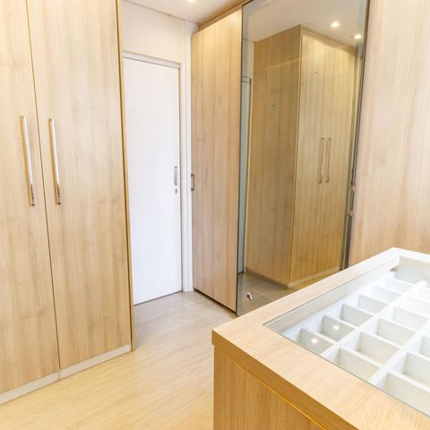Apartamento para alugar com 126m², 3 quartos e 2 vagas Apartamento para alugar com 126m², 3 quartos e 2 vagasQuarto