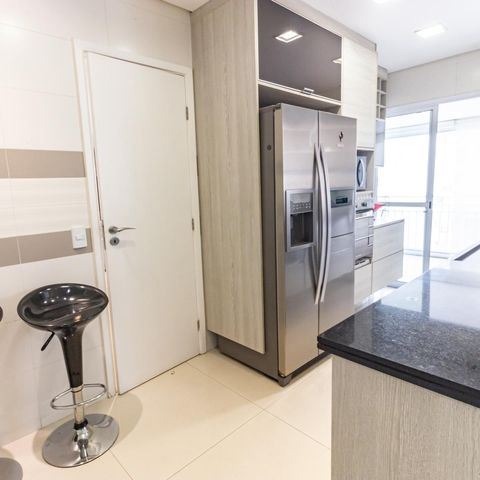 Apartamento para alugar com 126m², 3 quartos e 2 vagas Apartamento para alugar com 126m², 3 quartos e 2 vagasCozinha