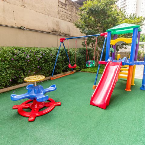 Apartamento para alugar com 126m², 3 quartos e 2 vagas Apartamento para alugar com 126m², 3 quartos e 2 vagasÁrea comum - Playground