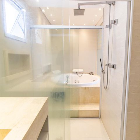 Apartamento para alugar com 126m², 3 quartos e 2 vagas Apartamento para alugar com 126m², 3 quartos e 2 vagasBanheiro da Suíte 1