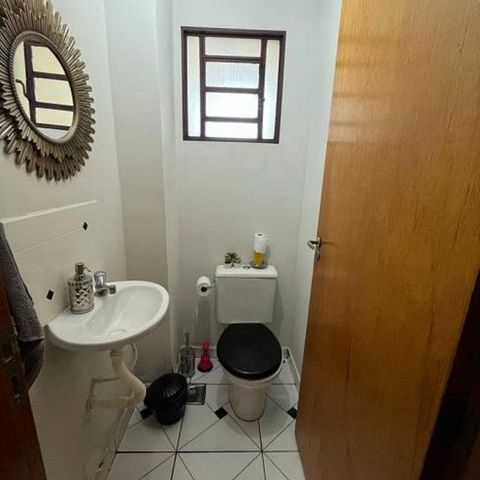 Casa à venda com 80m², 2 quartos e 1 vagaLavabo