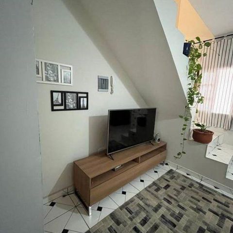 Casa à venda com 80m², 2 quartos e 1 vagaSala