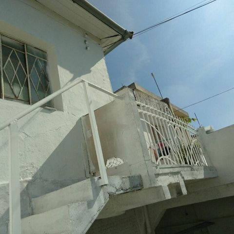 Casa à venda com 182m², 5 quartos e 4 vagas