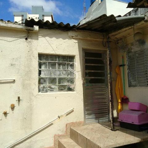 Casa à venda com 182m², 5 quartos e 4 vagas