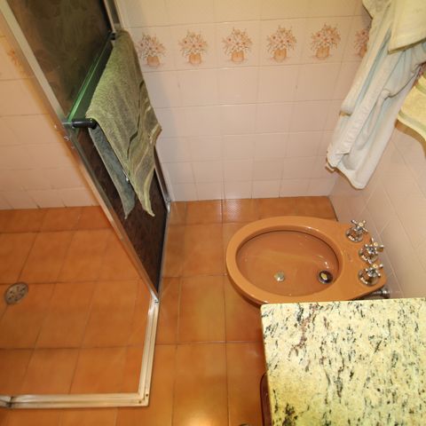 Casa à venda com 116m², 2 quartos e 4 vagasBanheiro 2