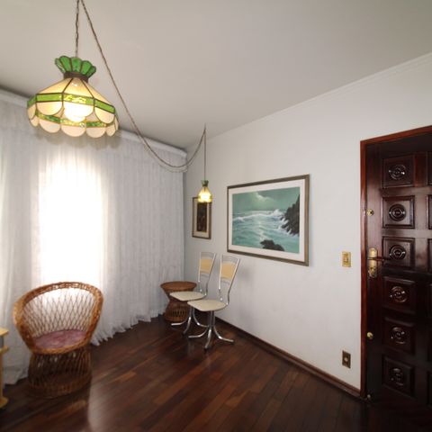 Casa à venda com 116m², 2 quartos e 4 vagasSala