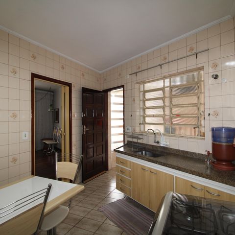 Casa à venda com 116m², 2 quartos e 4 vagasCozinha