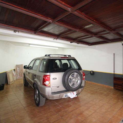 Casa à venda com 116m², 2 quartos e 4 vagasGaragem