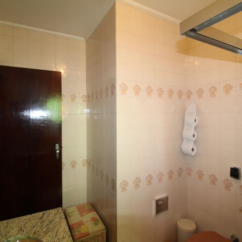 Casa à venda com 116m², 2 quartos e 4 vagasBanheiro 2