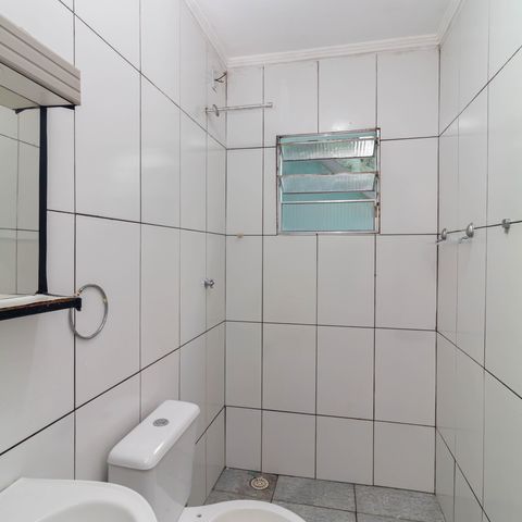 Casa para alugar com 35m², 1 quarto e sem vaga Casa para alugar com 35m², 1 quarto e sem vagaBanheiro
