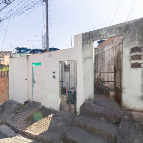 Casa para alugar com 35m², 1 quarto e sem vaga Casa para alugar com 35m², 1 quarto e sem vagaFachada
