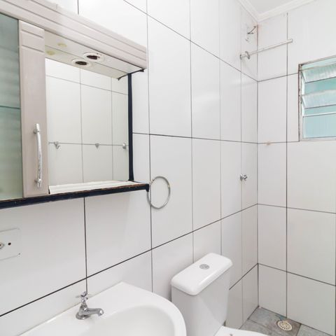 Casa para alugar com 35m², 1 quarto e sem vaga Casa para alugar com 35m², 1 quarto e sem vagaBanheiro