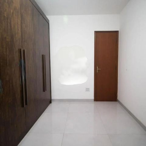Casa à venda com 170m², 4 quartos e 4 vagas