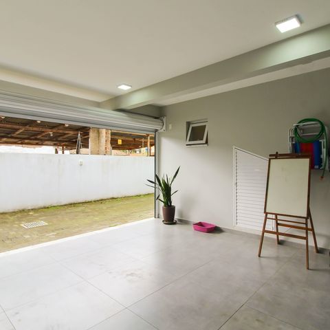 Casa de condomínio à venda com 131m², 3 quartos e 2 vagas Casa de condomínio à venda com 131m², 3 quartos e 2 vagasGaragem