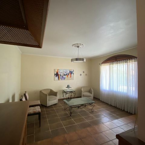 Casa à venda com 300m², 4 quartos e 5 vagas