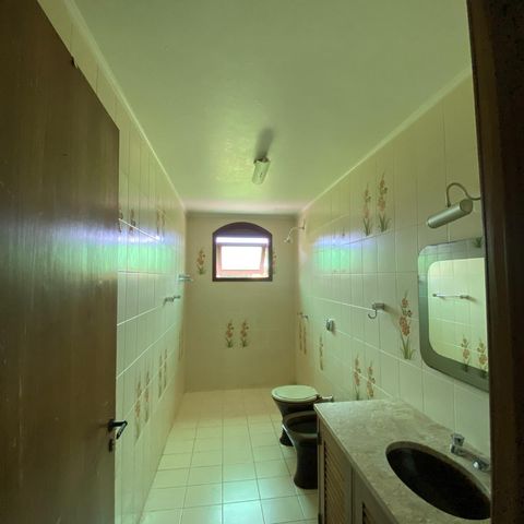 Casa à venda com 300m², 4 quartos e 5 vagas