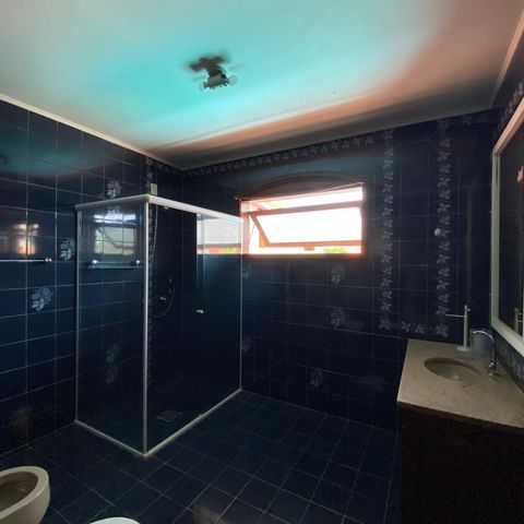 Casa à venda com 300m², 4 quartos e 5 vagas