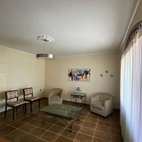 Casa à venda com 300m², 4 quartos e 5 vagas
