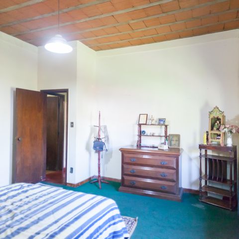 Casa à venda com 200m², 4 quartos e 2 vagas Casa à venda com 200m², 4 quartos e 2 vagasQuarto 4