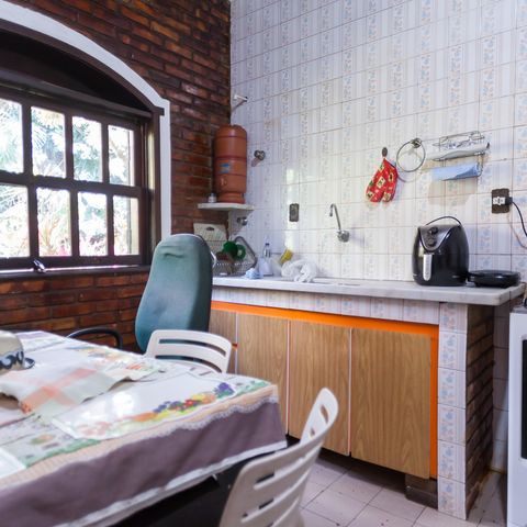 Casa à venda com 200m², 4 quartos e 2 vagas Casa à venda com 200m², 4 quartos e 2 vagasCozinha