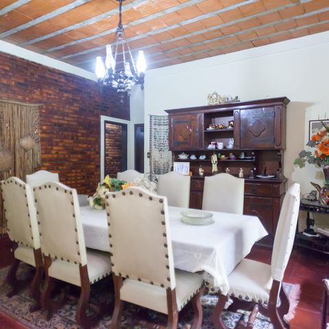Casa à venda com 200m², 4 quartos e 2 vagas Casa à venda com 200m², 4 quartos e 2 vagasSala de Jantar