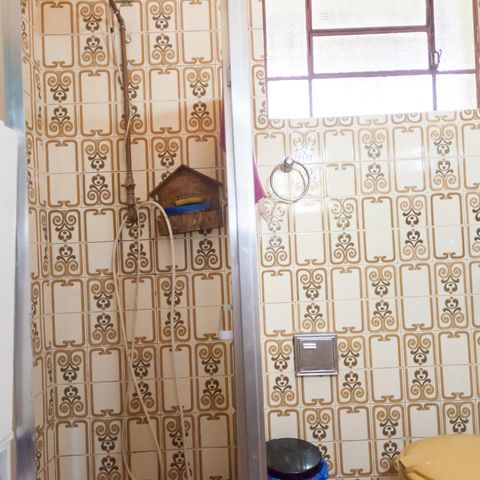 Casa à venda com 200m², 4 quartos e 2 vagas Casa à venda com 200m², 4 quartos e 2 vagasBanheiro Social