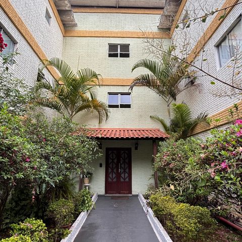 Apartamento para alugar com 60m², 2 quartos e 1 vagaFachada do bloco
