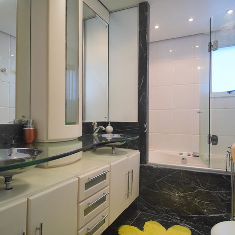 Apartamento para alugar com 340m², 3 quartos e 3 vagasBanheiro da Suíte