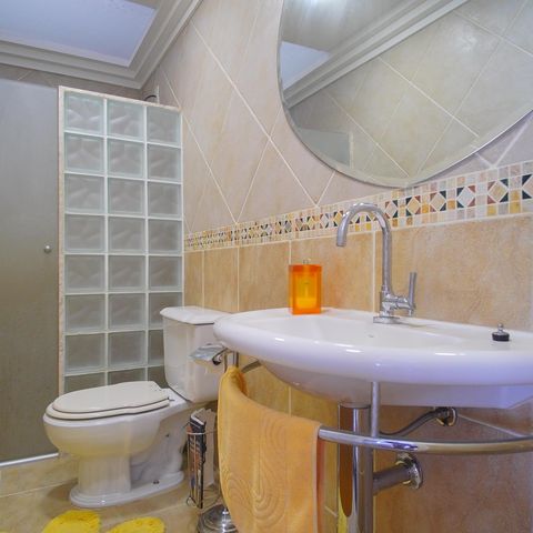 Apartamento para alugar com 340m², 3 quartos e 3 vagasBanheiro
