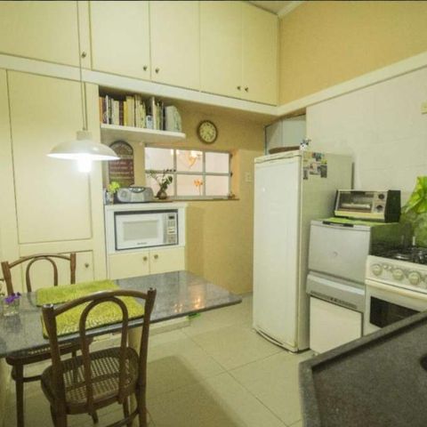 Casa à venda com 270m², 3 quartos e 1 vaga Casa à venda com 270m², 3 quartos e 1 vagaCozinha