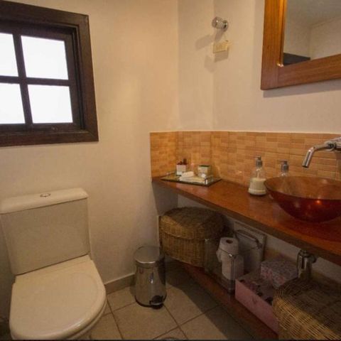 Casa à venda com 270m², 3 quartos e 1 vaga