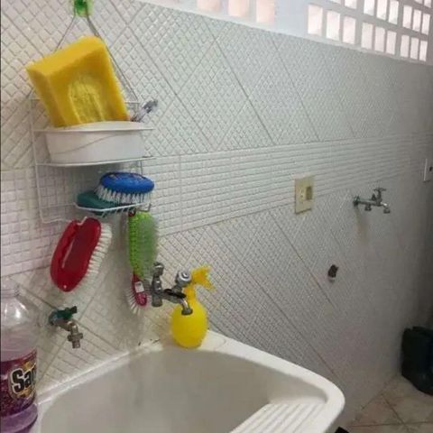 Casa à venda com 260m², 3 quartos e sem vagaBanheiro