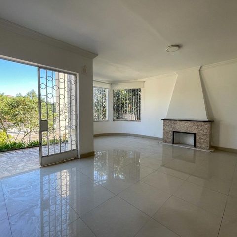 Casa à venda com 420m², 4 quartos e 4 vagas