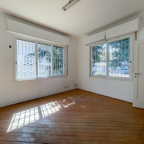 Casa à venda com 420m², 4 quartos e 4 vagas