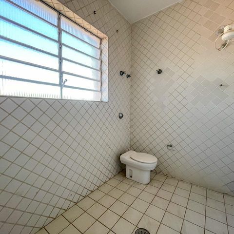 Casa à venda com 420m², 4 quartos e 4 vagas