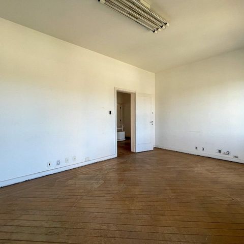 Casa à venda com 420m², 4 quartos e 4 vagas